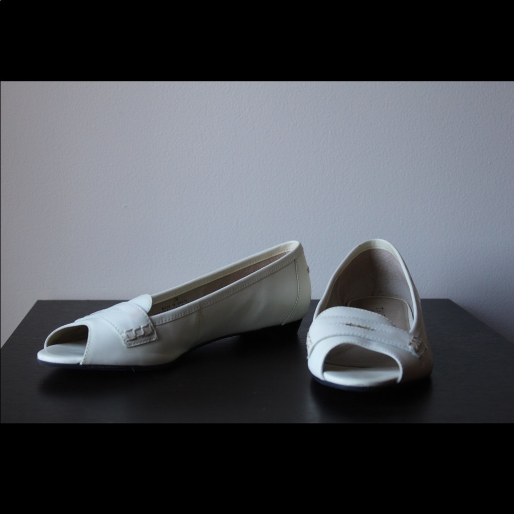 Light cream Talbots open toe penny loafers
